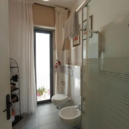 Guest house Myhouse *